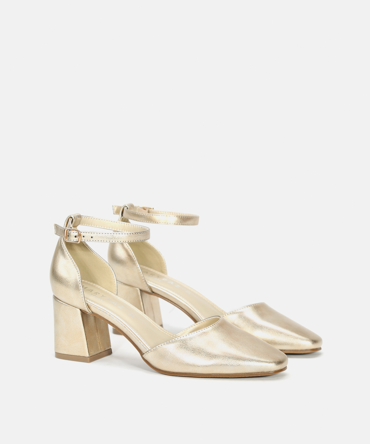 Sapatos salto pulseira